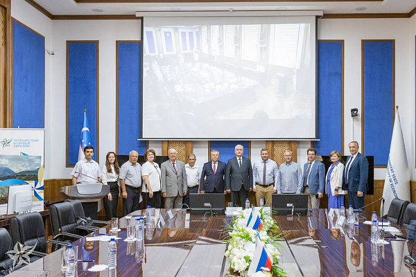 Декан ФМФ ВАВТ Олег Абелев представил в Ташкенте доклад о научной кооперации и транспортном потенциале сотрудничества в Центральной Азии